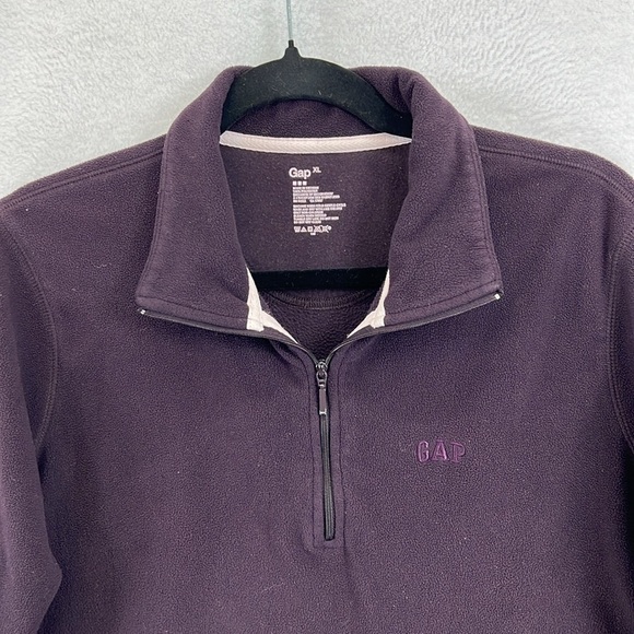GAP Pullover Fleece Women’s Top Size XL Eggplant Purple 1/3 Zip Front Polyester - Picture 3 of 9